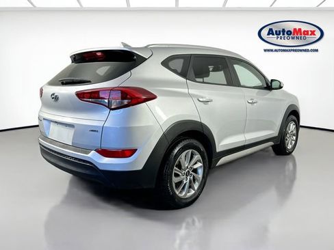 Used 2018 Hyundai Tucson SEL Plus image 2