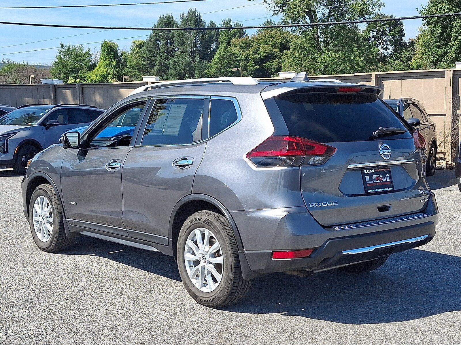 Used 2018 Nissan Rogue SV w/ Premium Package AWD/4WD image 6