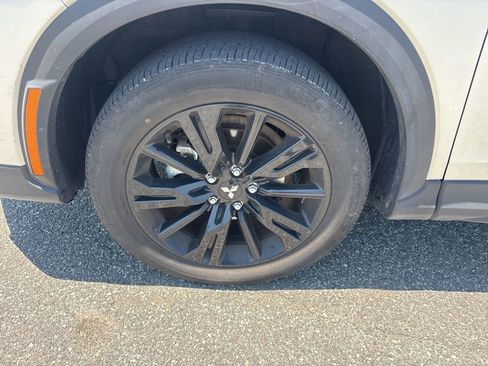 Used 2025 Mitsubishi Eclipse Cross LE AWD/4WD image 11