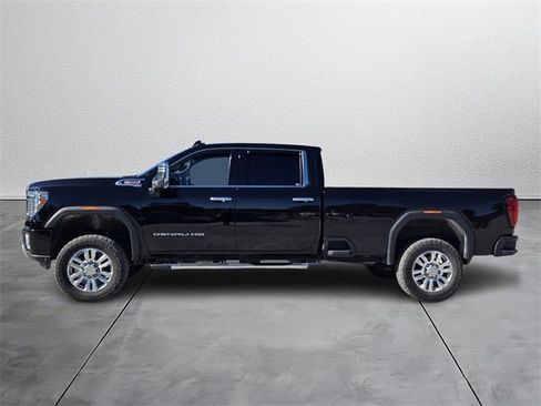 Used 2020 GMC Sierra 3500 Denali w/ Technology Package image 2