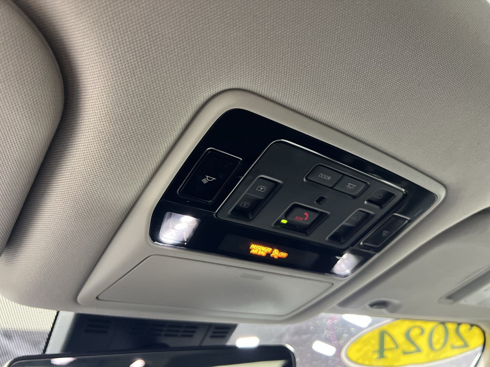 Used 2024 Toyota Grand Highlander AWD image 35