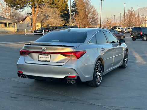 Certified 2019 Toyota Avalon Touring image 5