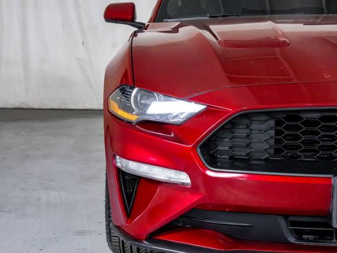 Used 2019 Ford Mustang Coupe w/ Black Accent Package RWD image 32