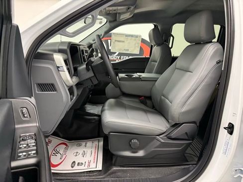 New 2026 Ford F450 XL w/ XL Chrome Package image 9