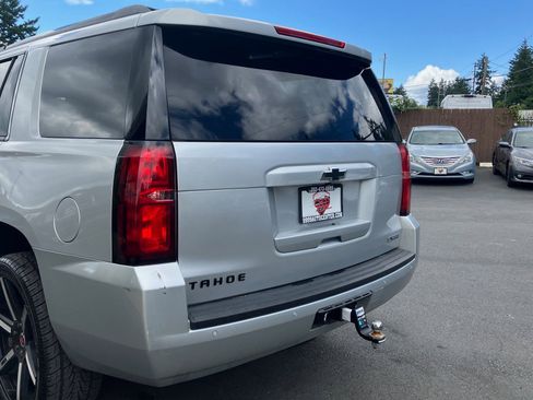 Used 2018 Chevrolet Tahoe Premier w/ RST 6.2L Performance Edition AWD/4WD image 7