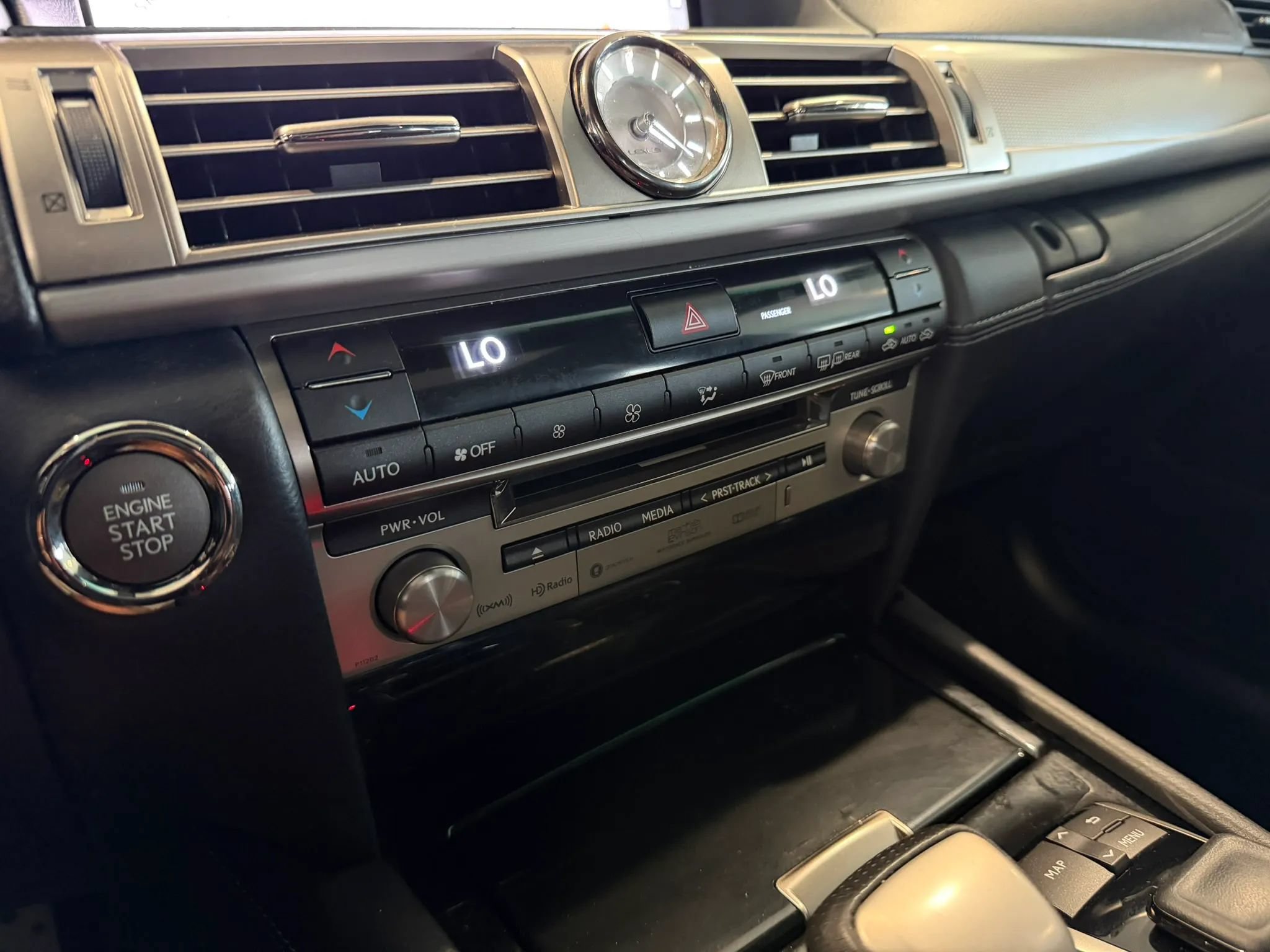 Used 2016 Lexus LS 460 w/ F Sport Package RWD image 14