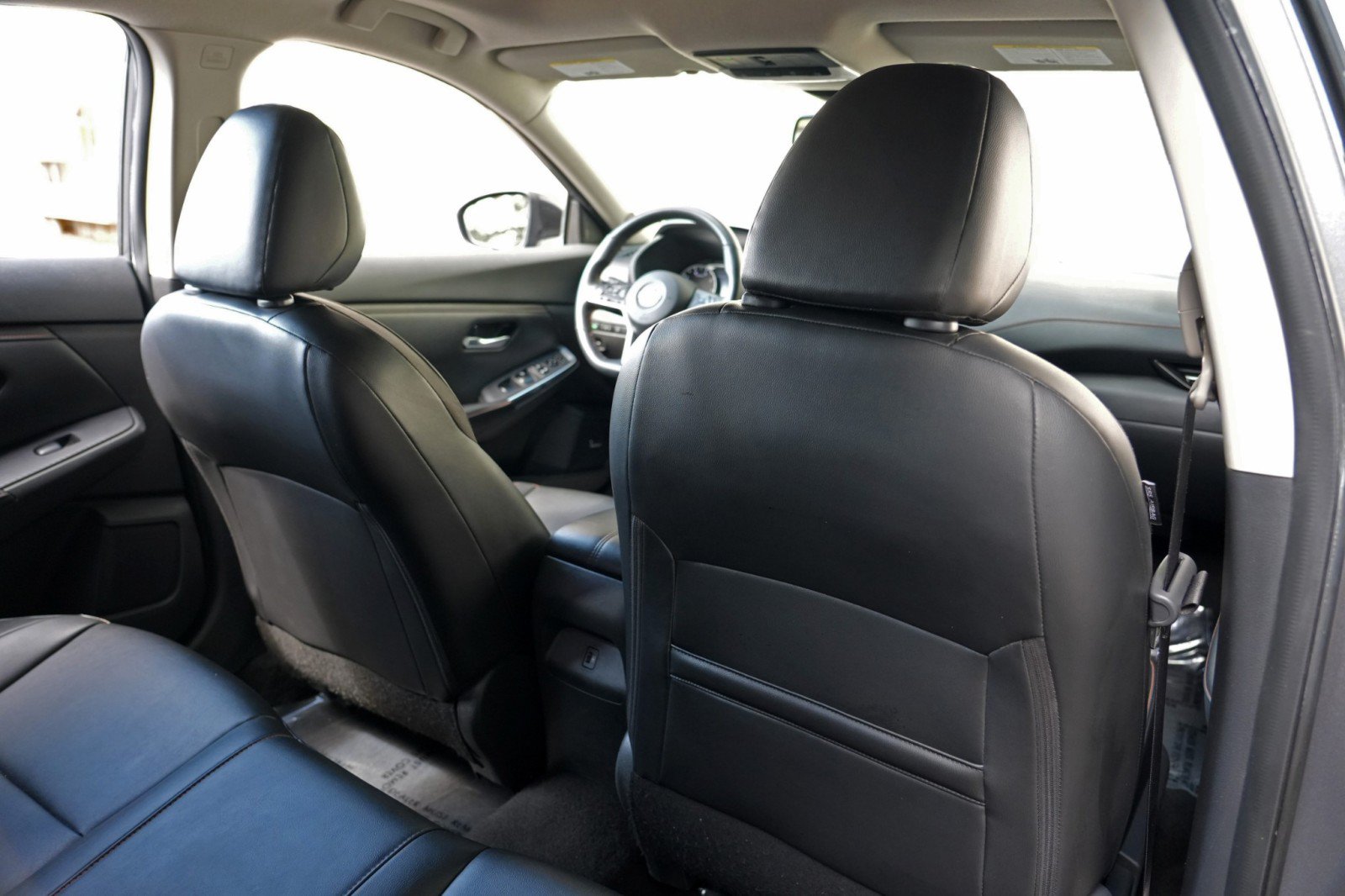Used 2021 Nissan Sentra SR w/ SR Premium Package FWD image 31