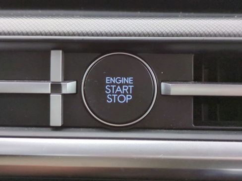 Used 2025 Hyundai Santa Fe SEL FWD image 27
