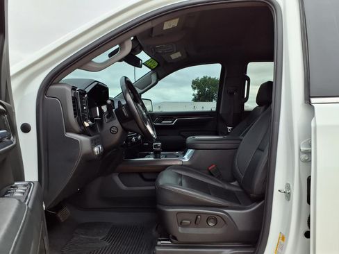 Used 2022 GMC Sierra 1500 SLT w/ SLT Premium Package AWD/4WD image 20