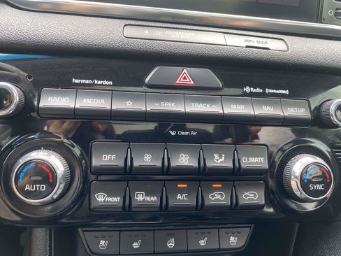 Used 2021 Kia Sportage EX w/ EX Technology Package FWD image 27