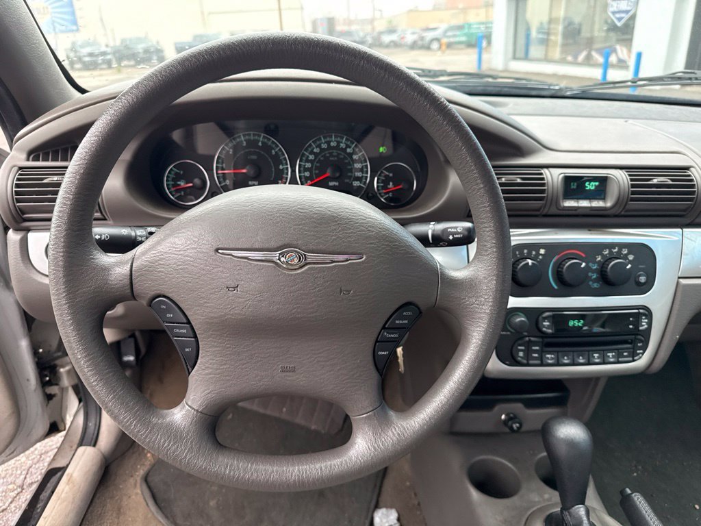 Used 2006 Chrysler Sebring Touring FWD image 20