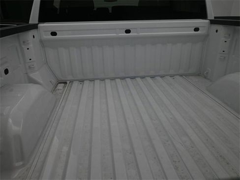 New 2026 GMC Sierra 1500 SLE image 14