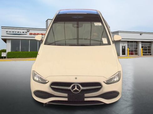 Used 2025 Mercedes-Benz C 300 4MATIC Sedan image 2
