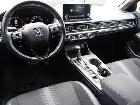 Used 2022 Honda Civic Sport image 4