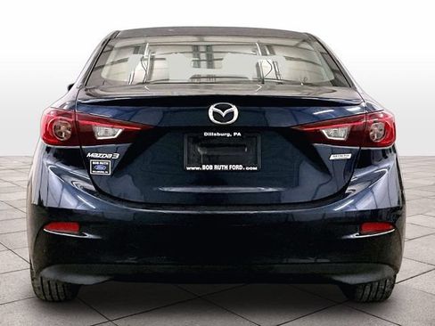 Used 2018 MAZDA MAZDA3 Touring FWD image 4