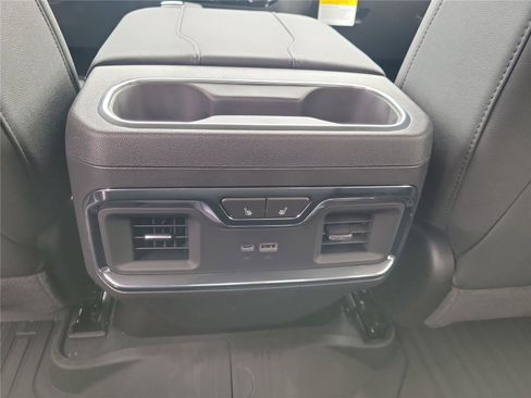 New 2026 GMC Sierra 1500 SLT AWD/4WD image 12