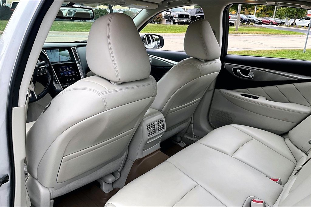 Used 2014 INFINITI Q50 Premium w/ Navigation Package AWD/4WD image 31