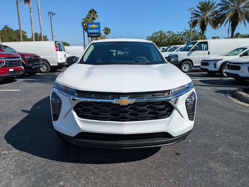 New 2026 Chevrolet Trax LS w/ Driver Confidence Package image 9