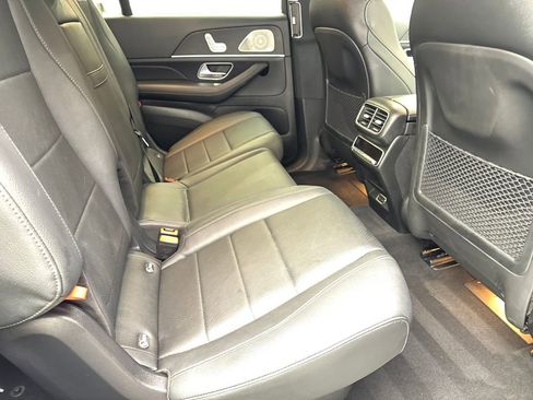 Used 2025 Mercedes-Benz GLS 450 4MATIC image 42
