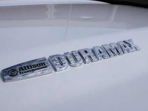 Used 2016 Chevrolet Silverado 2500 High Country w/ Duramax Plus Package image 5