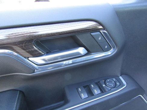 Used 2023 Chevrolet Silverado 1500 RST image 22