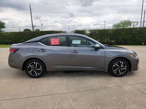 Certified 2025 Nissan Sentra SV w/ Trunk Package image 14