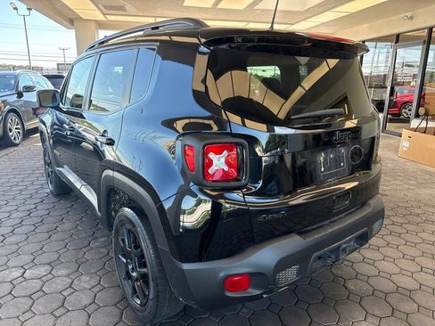 Used 2019 Jeep Renegade Altitude w/ Quick Order Package 2XM AWD/4WD image 8