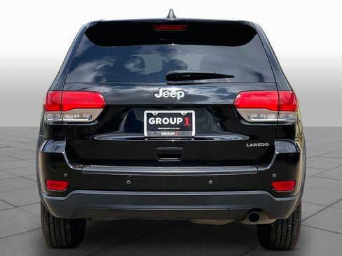 Used 2018 Jeep Grand Cherokee Laredo RWD image 5