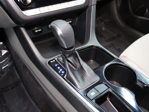 Used 2018 Hyundai Sonata SE image 12