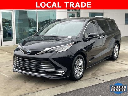 Used 2021 Toyota Sienna Limited