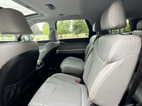 Used 2020 Hyundai Palisade SEL w/ Premium Package AWD/4WD image 19