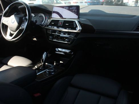 Used 2018 BMW X3 xDrive30i AWD/4WD image 19