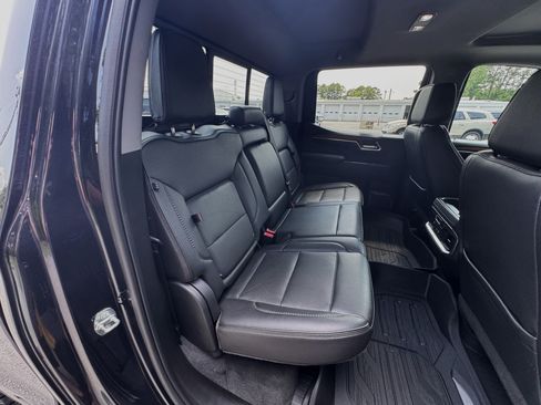 Used 2023 GMC Sierra 1500 Denali w/ Technology Package AWD/4WD image 18