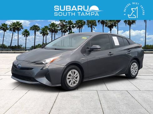 Used 2017 Toyota Prius Two FWD image 1