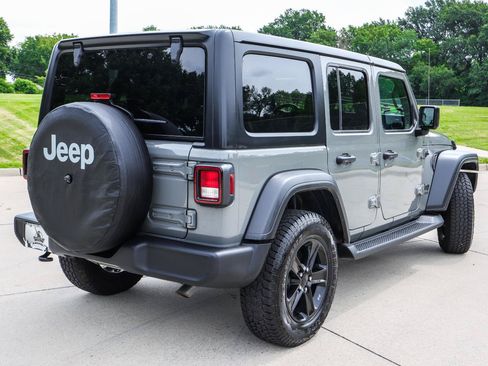 Used 2022 Jeep Wrangler Unlimited Sport AWD/4WD image 19