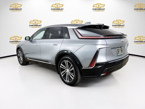 Used 2024 Cadillac Lyriq Luxury RWD image 5
