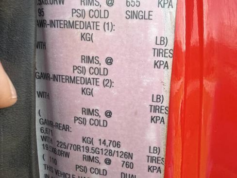 Used 2016 Ford F550 4x4 Regular Cab Super Duty image 15