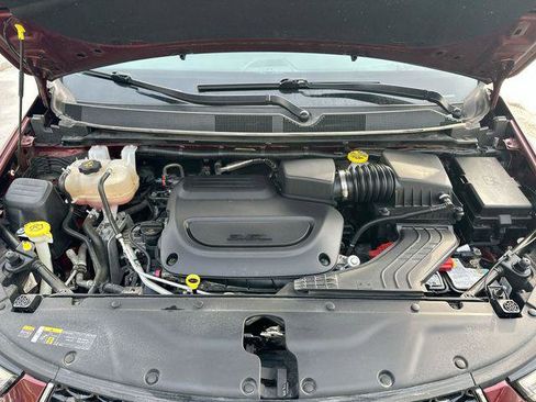 Certified 2022 Chrysler Pacifica Touring-L image 27