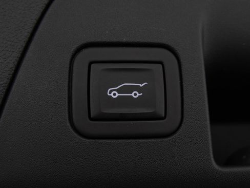 Used 2023 Buick Envision Avenir AWD/4WD image 41