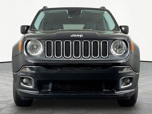 Used 2017 Jeep Renegade Latitude AWD/4WD image 2