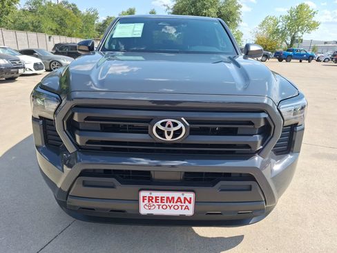 Used 2026 Toyota Tacoma SR AWD/4WD image 9