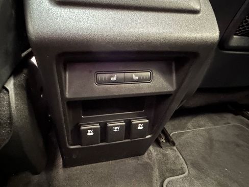 Used 2017 Land Rover Discovery Sport HSE image 23