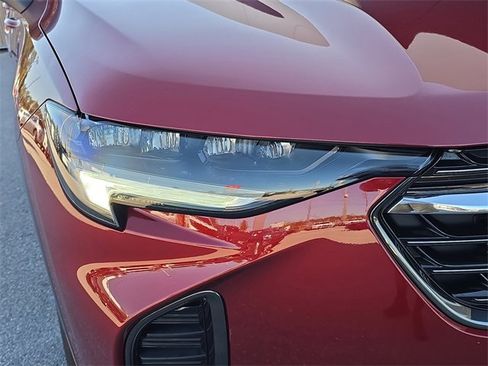 Certified 2022 Buick Envision Essence w/ Sport Touring Package image 11