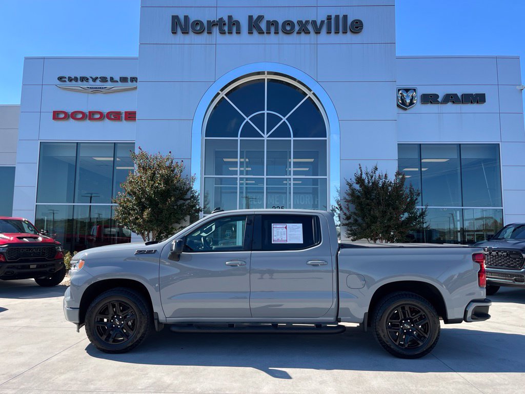 Used 2024 Chevrolet Silverado 1500 RST AWD/4WD image 2