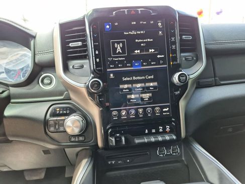 Used 2019 RAM 1500 Laramie w/ Sport Appearance Package AWD/4WD image 27