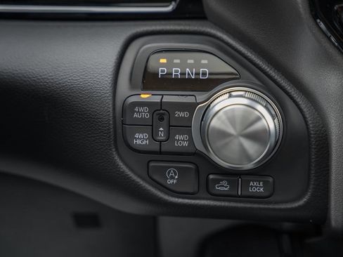 New 2026 RAM 1500 Laramie AWD/4WD image 29