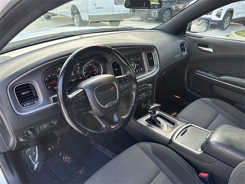 Used 2022 Dodge Charger SXT image 24