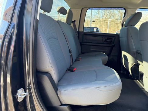 Used 2016 RAM 2500 Tradesman w/ Chrome Appearance Group image 42