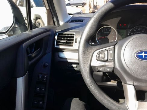 Used 2017 Subaru Forester 2.5i image 15