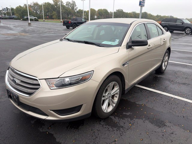 Used 2017 Ford Taurus SE FWD image 3